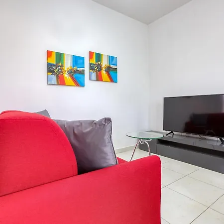 Modern With Sofabed & Balcony In Gzr056